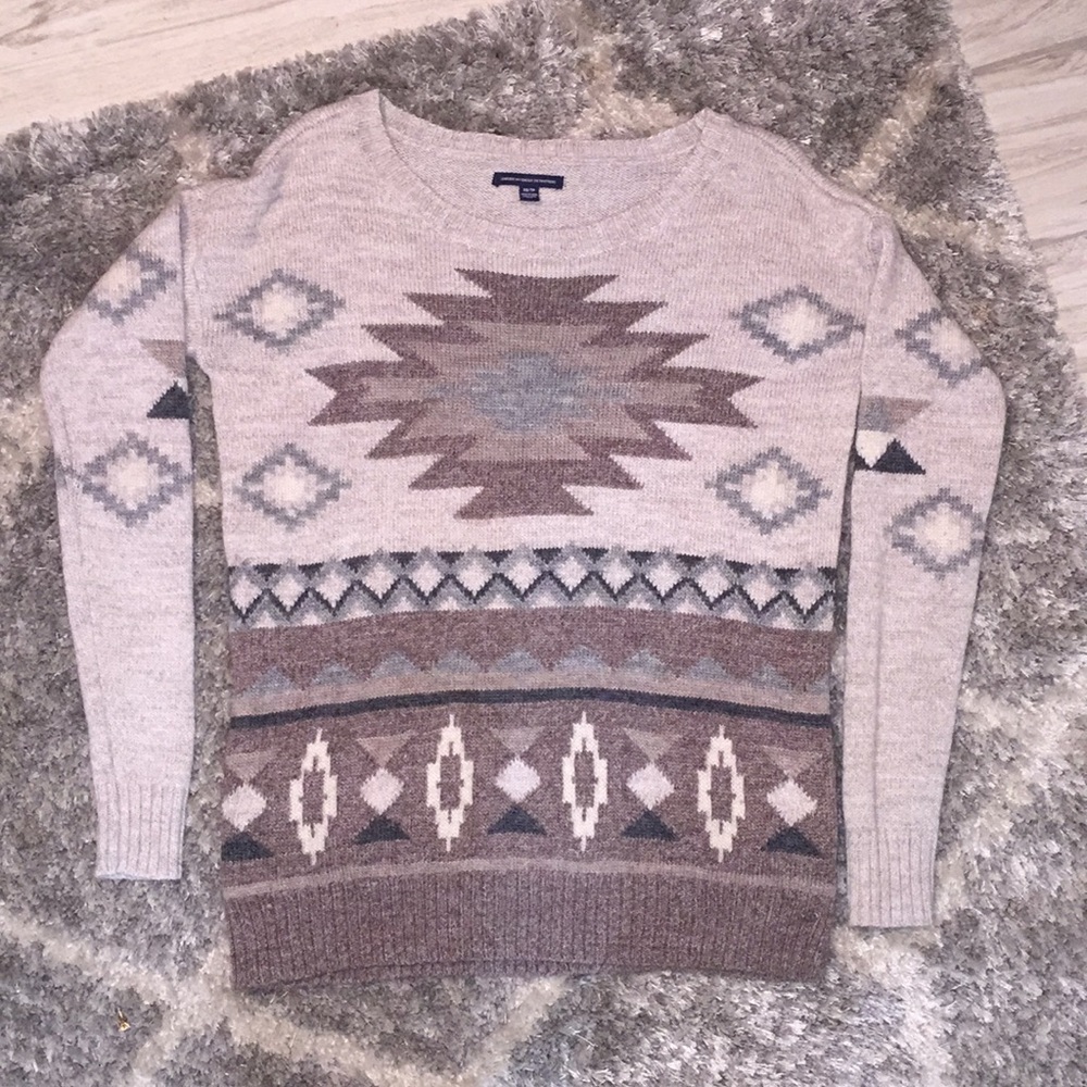 Thin American Eagle Light Sweater
